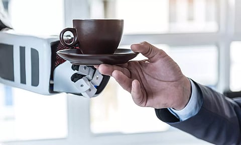 பெங்களூருவில் பணிப்பெண்களுக்கு பதிலாக ரோபோக்கள் பயன்பாடு அதிகரிப்பு