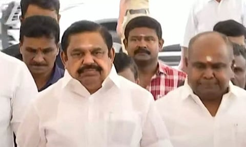 3 அமைச்சர்கள் மீது நம்பிக்கையில்லா தீர்மானம் - சட்டப்பேரவையில் இருந்து அதிமுகவினர் வெளிநடப்பு