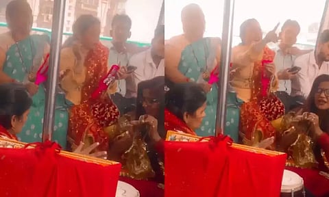 மெட்ரோ ரெயிலில் பஜனை பாடிய பெண்கள்