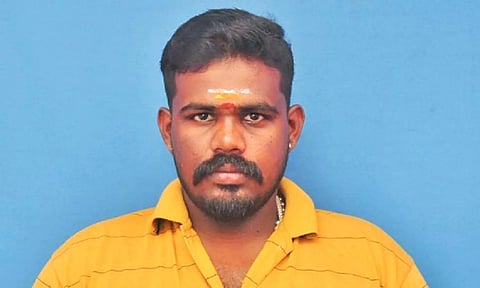 தென்காசி அருகே தலை துண்டித்து கொலை: 4 பேர் கைது- விசாரணையில் திடுக்கிடும் தகவல்கள்