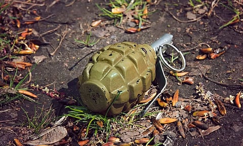 பஞ்சாப் குண்டுவீச்சு: குற்றவாளிக்கு ஆன்லைனில் கையெறிகுண்டு தயாரிக்க பயிற்சி அளித்த ராணுவ வீரர் கைது