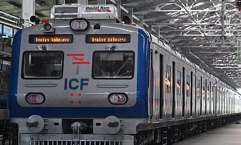 தமிழ்நாட்டின் முதல் குளிர்சாதன மின்சார ரெயில் சேவை நாளை முதல் இயக்கம்