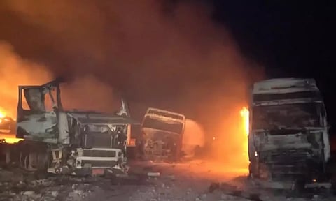 எண்ணெய் துறைமுகம் மீது அமெரிக்கா தாக்குதல்: ஏமனில் 74 பேர் பலி