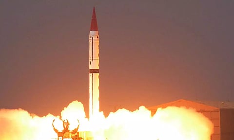 ஏவுகணை சோதனைக்கு உத்தரவிட்ட பாகிஸ்தான்.. எல்லையில் போர்ப் பதற்றம்!