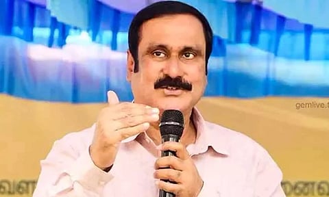 அரசு பள்ளிகளில் கட்டமைப்பு வசதிகள், ஆசிரியர்கள் எண்ணிக்கையை மேம்படுத்த வேண்டும் - அன்புமணி