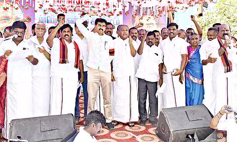 சாதி, மதத்தின் அடிப்படையில் ஒருபோதும் தலைவர்களை தேர்ந்தெடுக்காதீர்கள் - துரை வைகோ