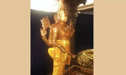 அபரஞ்சி தங்கத்தால் செய்த கள்ளழகர் சிலை