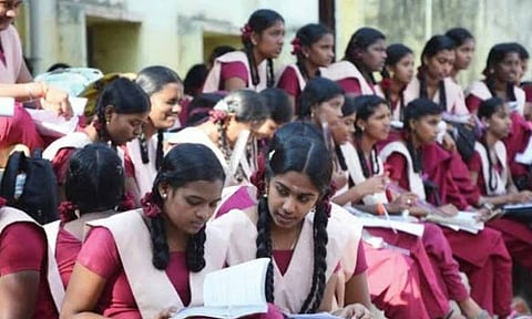 பள்ளிகள் பின்பற்ற வேண்டிய வழிமுறைகள் என்ன? பள்ளிக்கல்வித்துறை வெளியீடு