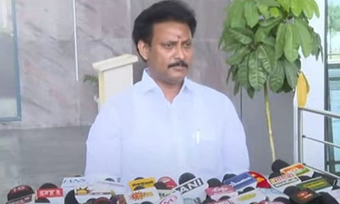 தி.மு.க. அனைத்து மாணவர்களுக்காகவும் போராடி வருகிறது- அமைச்சர் அன்பில் மகேஷ் பொய்யாமொழி