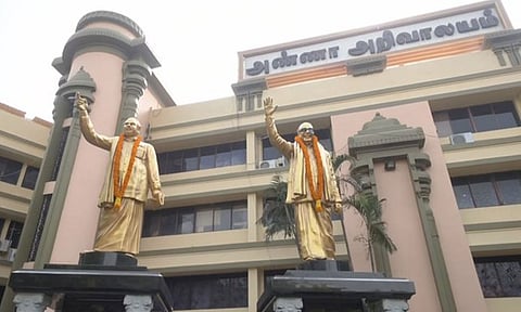 நாளை தி.மு.க. மாவட்ட செயலாளர்கள் கூட்டம்- மதுரையில் பொதுக்குழுவை கூட்டுவது குறித்து முடிவு