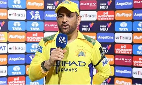 ஐ.பி.எல். தொடரில் இருந்து ஓய்வு எப்போது?: எம்.எஸ்.தோனி விளக்கம்