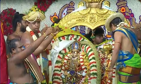 கோலாகலமாக நடைபெற்ற மீனாட்சி-சுந்தரேஸ்வரர் திருக்கல்யாணம்