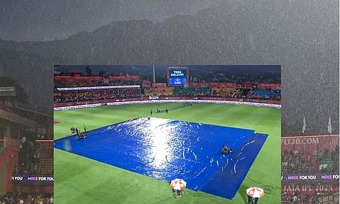 ஐபிஎல் 2025: மழையால் பஞ்சாப்- டெல்லி போட்டி தொடங்குவதில் தாமதம்..!