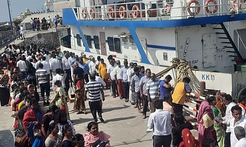 கன்னியாகுமரியில் படகு போக்குவரத்து நேர அதிகரிப்பு அமலுக்கு வந்தது