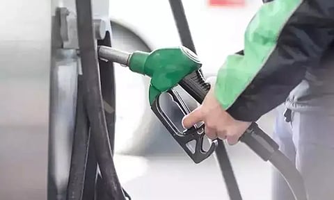 இஸ்லாமாபாத்தில் பெட்ரோல் பங்குகள் மூடல்