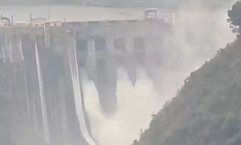 செனாப் நதி தண்ணீரை திறந்து விட்ட இந்தியா