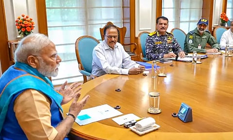 அடுத்தது என்ன?.. முப்படைத் தளபதிகளுடன் பிரதமர் மோடி ஆலோசனை