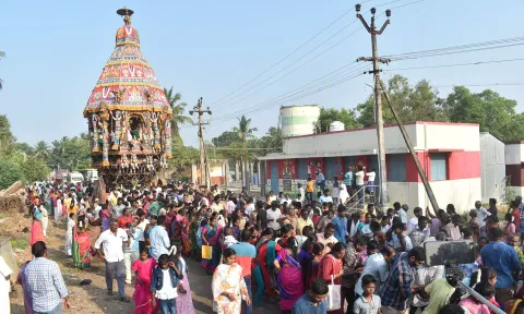 சிங்கிரிகுடி லட்சுமி நரசிம்மர் கோவிலில் தேரோட்டம்