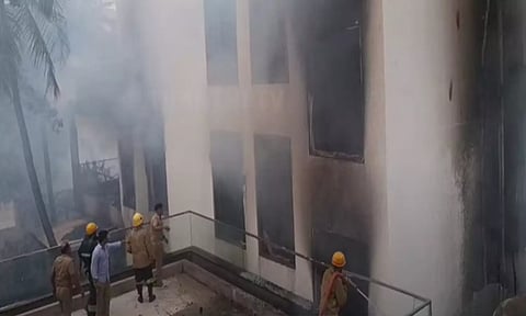 சென்னை பங்களா வீட்டில் பயங்கர தீ விபத்து- தம்பதி உயிரிழப்பு