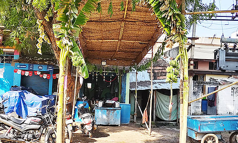 நகை பறிப்பு சம்பவம் அரங்கேறிய அன்னதானம் நடைபெற்ற பகுதி