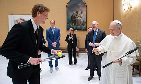 புதிய போப்பை சந்தித்த நம்பர் 1 டென்னிஸ் வீரர்