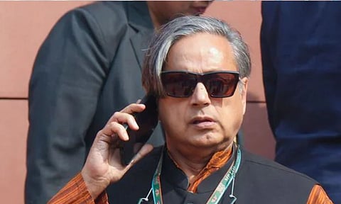 "இது தனிப்பட்ட கருத்துக்களைச் சொல்ல வேண்டிய நேரமல்ல.." சசி தரூருக்கு குட்டு வைத்த காங்கிரஸ் தலைமை!