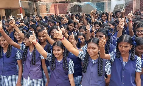 SSLC பொதுத்தேர்வு முடிவுகள்- சிவகங்கை முதலிடம்