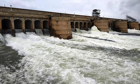 தமிழ்நாட்டிற்கு 40 டிஎம்சி தண்ணீர் திறக்க கர்நாடக அரசுக்கு உத்தரவு
