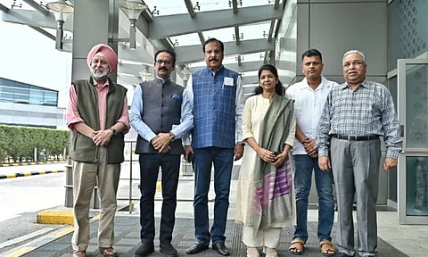 டிரோன் தாக்குதலால் கனிமொழி எம்.பி. சென்ற விமானம் மாஸ்கோவில் 45 நிமிடங்கள் வானத்தில் வட்டமடித்ததாக பரபரப்பு தகவல்..!