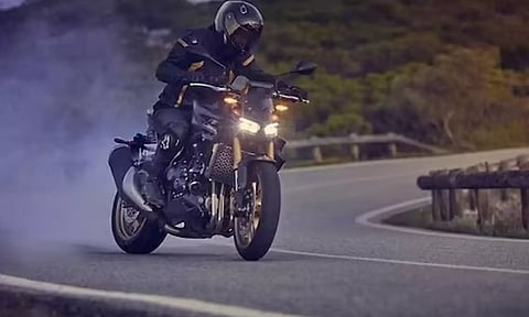 ரூ. 12.35 லட்சம் விலையில் புது ஹோண்டா பைக் அறிமுகம் - என்னென்ன ஸ்பெஷல்?