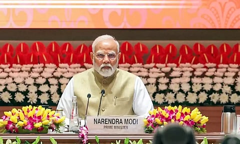 டீம் இந்தியா போன்று மத்திய, மாநில அரசுகள் இணைந்து பணியாற்றினால் எந்த இலக்கும் சாத்தியமற்றது அல்ல- பிரதமர் மோடி