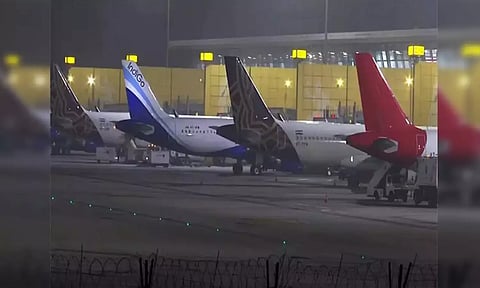 டெல்லியில் கொட்டித்தீர்த்த கனமழை- விமான சேவை கடும் பாதிப்பு