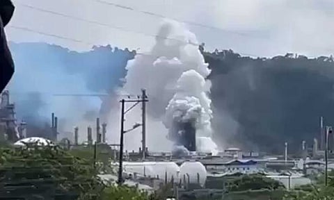 VIDEO: ஈக்வடாரில் உள்ள மிகப்பெரிய எண்ணெய் சுத்திகரிப்பு நிலையத்தில் பயங்கர தீ விபத்து