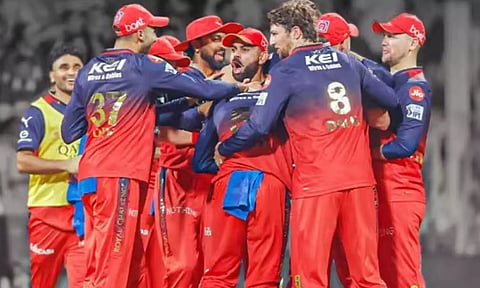 ஐபிஎல் வரலாற்றிலேயே முதல் முறையாக... புதிய சாதனை படைத்த RCB