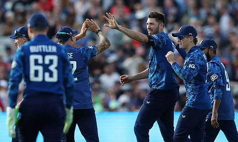 முதல் ஒருநாள் போட்டி: வெஸ்ட் இண்டீசை வீழ்த்தி இங்கிலாந்து அசத்தல் வெற்றி