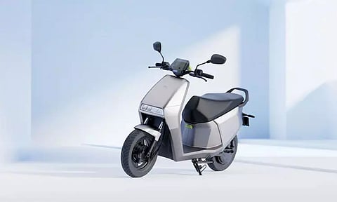 குறைந்த விலை எலெக்ட்ரிக் ஸ்கூட்டர் - டெலிவரியை மேலும் தாமதப்படுத்தும் ஓலா எலெக்ட்ரிக்