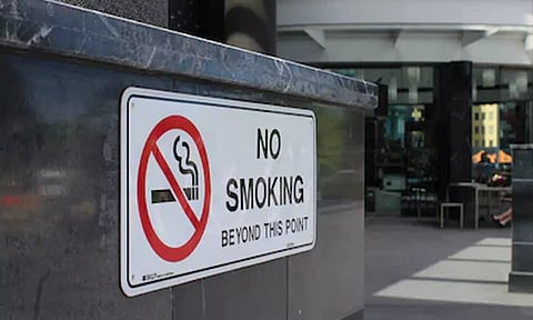 பிரான்சில் பள்ளிக்கூடம், பூங்கா, பீச் அருகே புகைபிடிக்க தடை