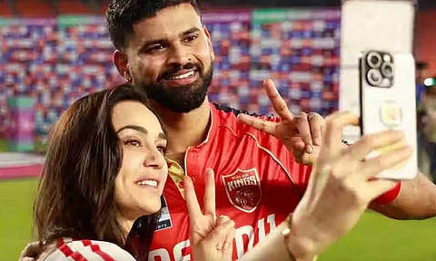 வெற்றிக்கு பின்பு ஸ்ரேயஸ் உடன் செல்பி எடுத்துக்கொண்ட பிரீத்தி ஜிந்தா