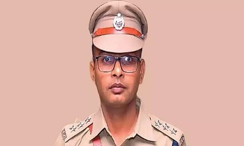 விசாரணை கைதிகள் பற்களை பிடுங்கிய வழக்கு: ஐ.பி.எஸ். அதிகாரி பல்வீர் சிங் நெல்லை கோர்ட்டில் ஆஜர்