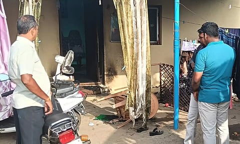 நாமக்கல் அருகே விவசாயி வீட்டில் பெட்ரோல் குண்டு வீச்சு