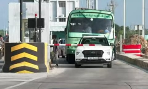 தமிழகத்தில் புதிய சுங்கச்சாவடி - கார், வேனுக்கு ரூ.105 கட்டணம் நிர்ணயம்