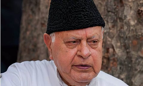 காஷ்மீரில் அமைதி நிலவுகிறது என்ற செய்தியை அமர்நாத் யாத்திரை வெற்றி அனுப்பும்: பரூக் அப்துல்லா