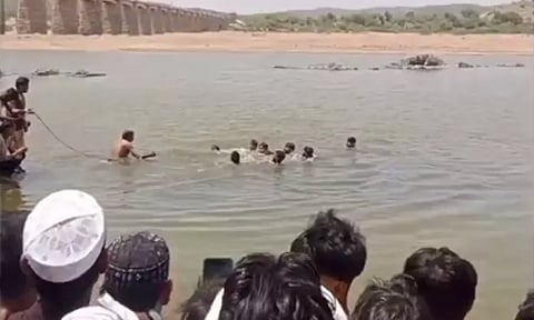 ராஜஸ்தானில் சோகம்: ஆற்றில் மூழ்கி 8 இளைஞர்கள் உயிரிழப்பு