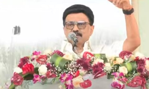 பச்சை துண்டு போட்டு வேஷம் போடும் போலி விவசாயிகள் நாங்கள் அல்ல - மு.க.ஸ்டாலின்