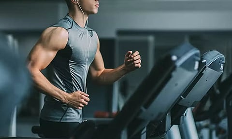 ஜிம்மில் தீவிர உடற்பயிற்சி... மாரடைப்பு ஏற்பட வாய்ப்புண்டா?