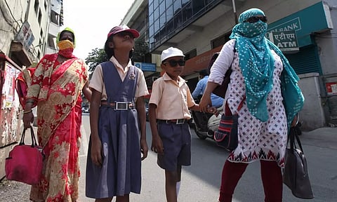 கடுமையான வெப்ப அலை - உ.பி.யில் கோடை விடுமுறை நீட்டிப்பு