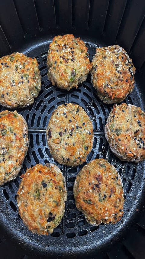 குழந்தைக்கு விருப்பமான சிக்கன் கொத்துக்கறி வடை