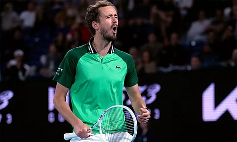 ஹாலே ஓபன் டென்னிஸ்: இறுதிப்போட்டிக்கு முன்னேறினார் மெத்வதேவ்