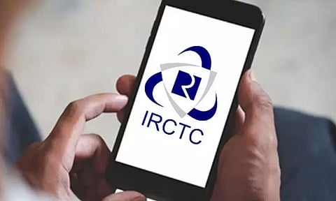 தட்கல் முன்பதிவுக்கு ஆதாரை இணைக்கும் பணி - ஐ.ஆர்.சி.டி.சி. நிறுவனம் தொடங்கியது