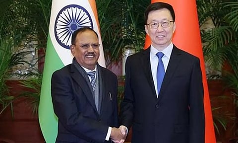 சீன துணை அதிபருடன் தேசிய பாதுகாப்பு ஆலோசகர் அஜித் தோவல் சந்திப்பு